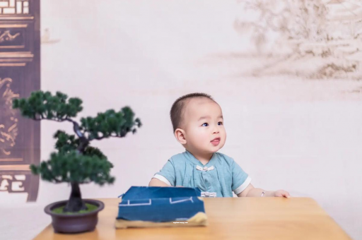 江苏八个月宝宝可以吃盐吗